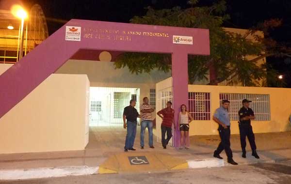 Foto-da-escola--01-04-2011