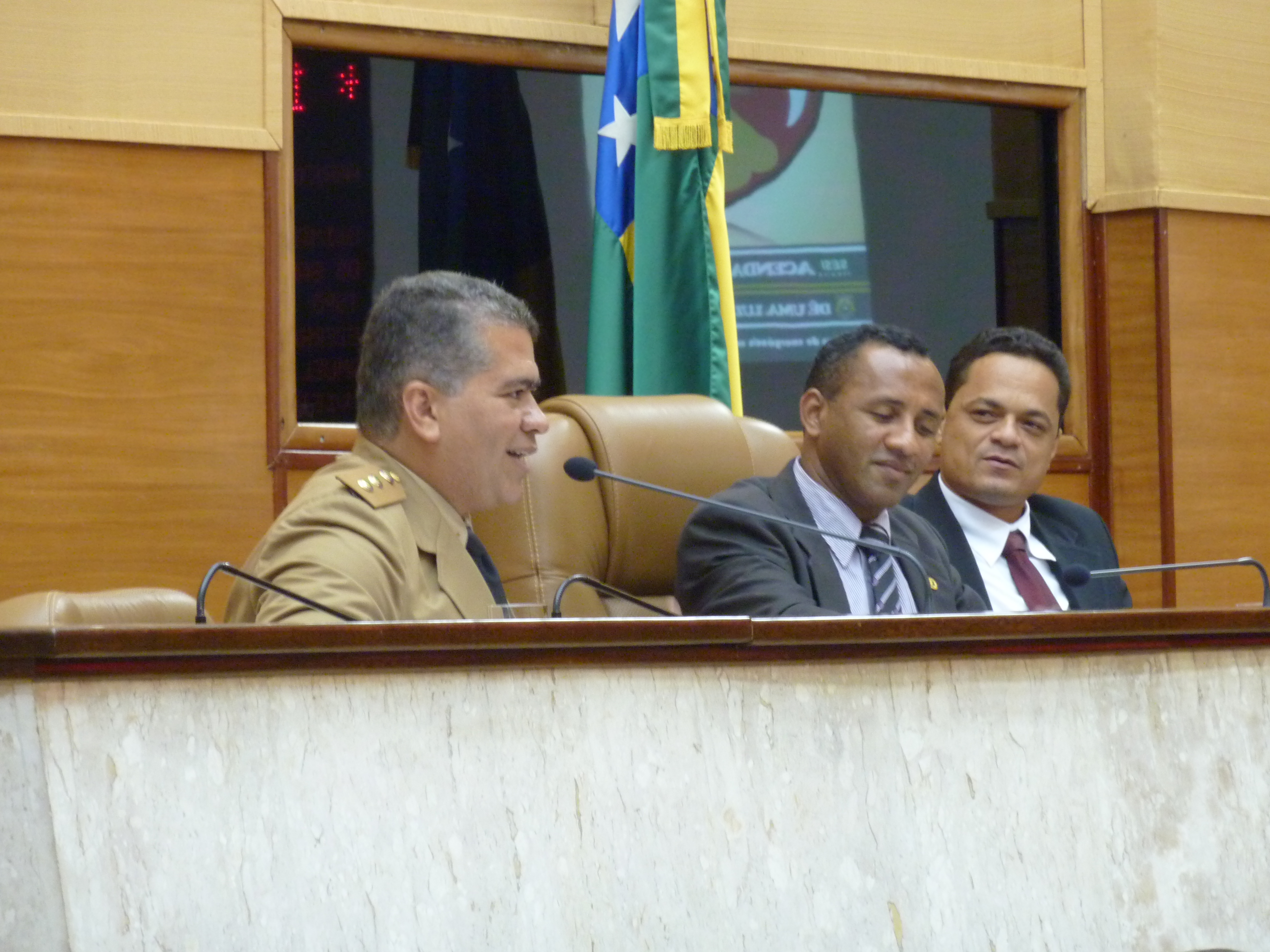 PRF destaca campanha educativa na Assembleia Legislativa