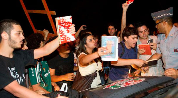 Estudantes-USP-20111027-size-598000