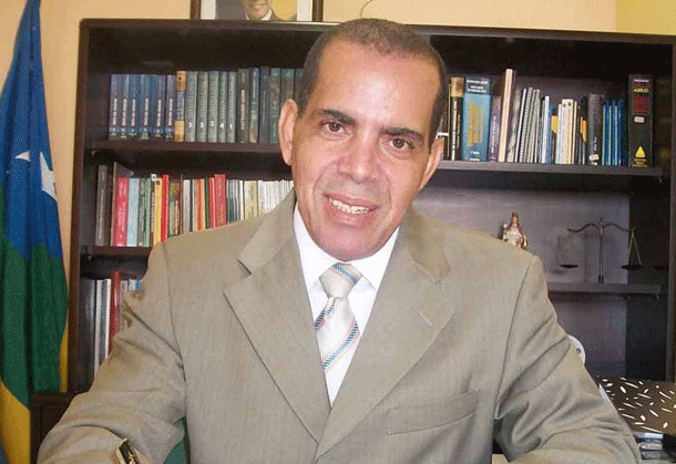 Raimundo-Veiga_defensor-geral00