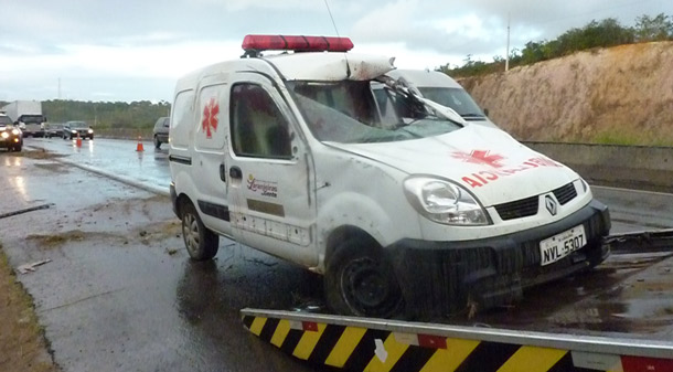 ACIDENDE-AMBULANCIA-LARANJEIRAS-01