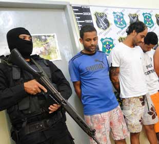 assaltantes--de-bancos-slide