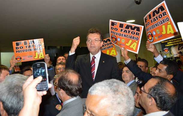 Laercio-Oliveira-apoia-aposentados