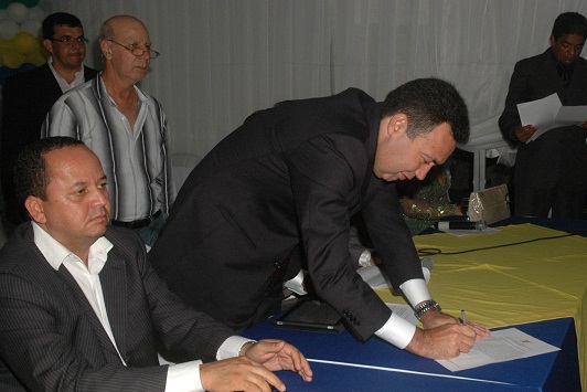 Heleno _empossado_prefeito_de_Canind