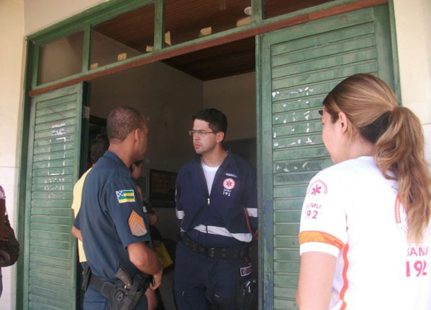 médico-SAMu-e-policiais