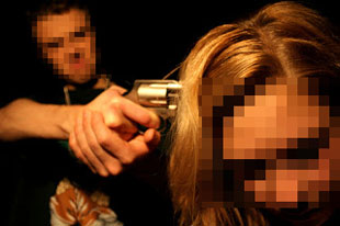 Homem-mata-ex-companheira--001