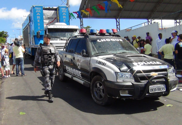Tragedi-dia-carnaval-em-socorro--TRIO-NA-QUADRA-SLID-OK