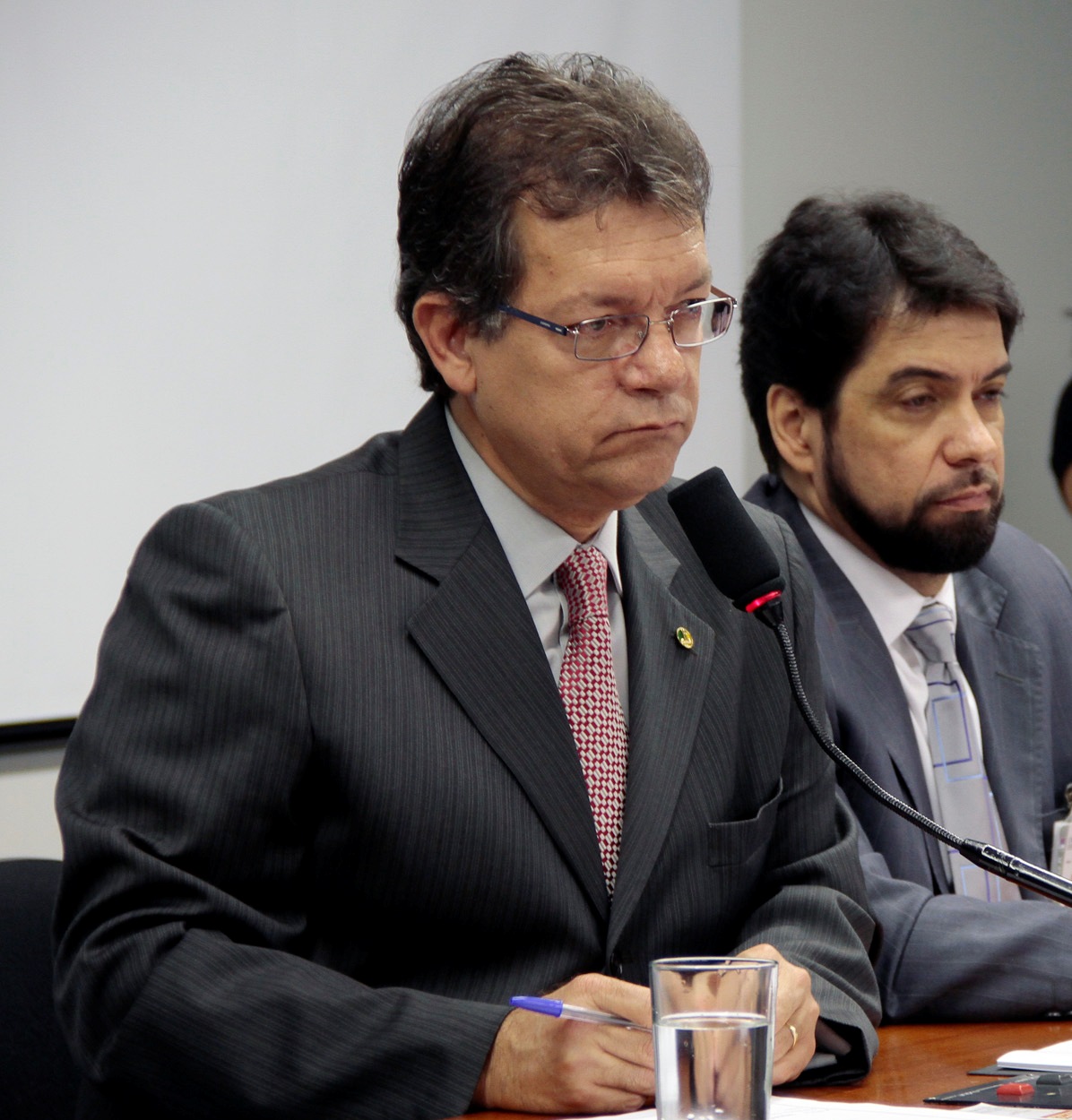 201208081208 20120808 003AA