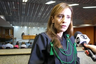 Emília-Cássia Santana