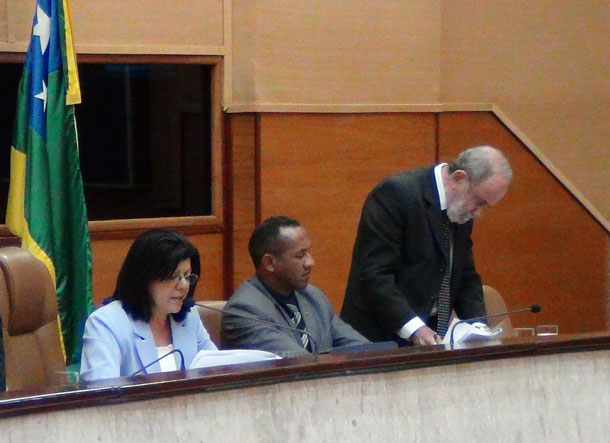 ASSEMBLEIA-LEGISLATIVA---ANGELICA-E-ADELSON