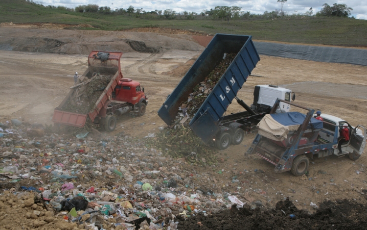 Aterro rosário Silvio Rocha