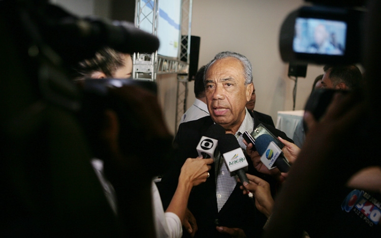 João alves imprensa Sílvio Rocha