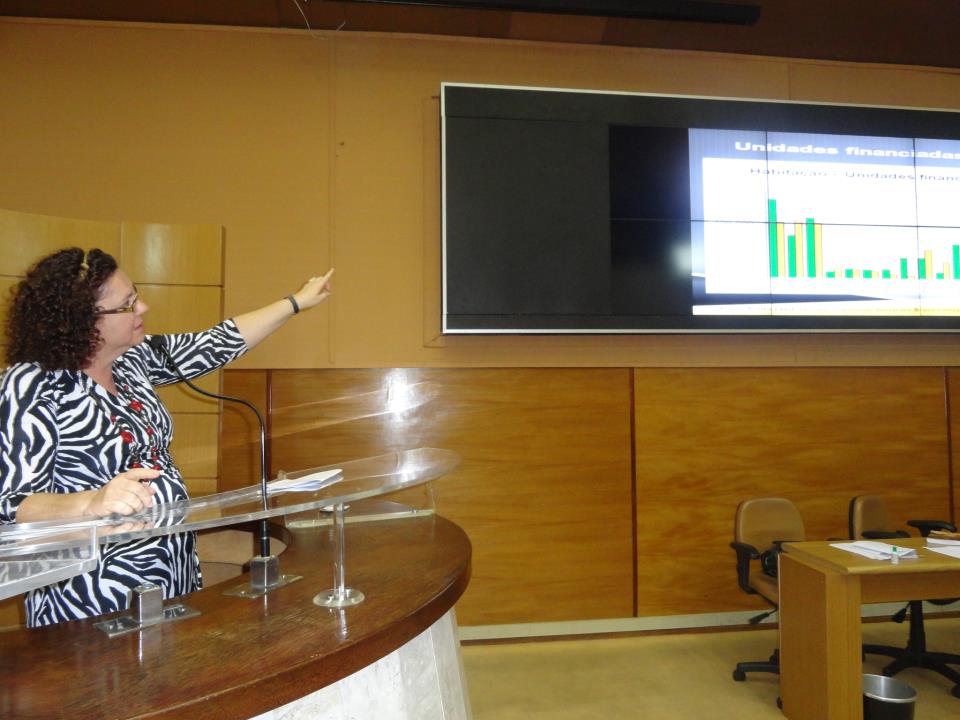 Lucia falcon assembleia Maria Odília