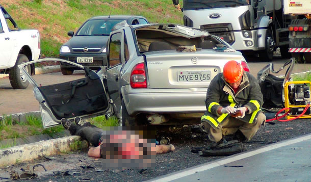 Acidente-na-BR-mata-4-da-mesma-familia--2