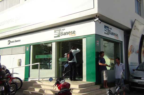 Assalto-ao-Banese-Card