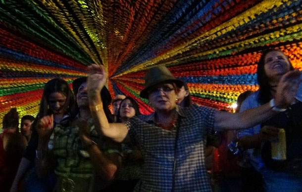 Forro-caju-2013---Wilza-e-amiga--2