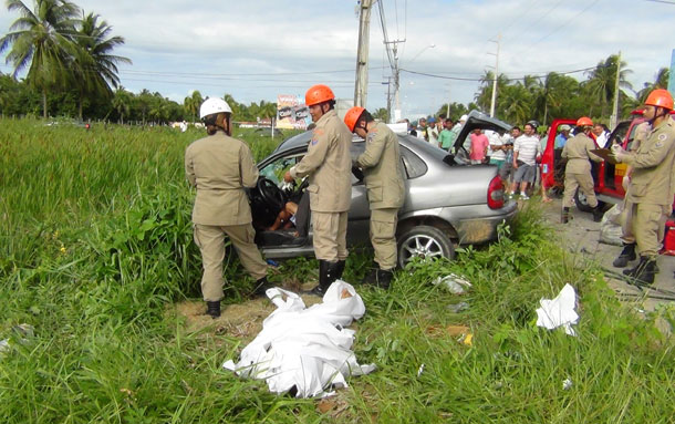 0----acidente-da-rod-naufragos