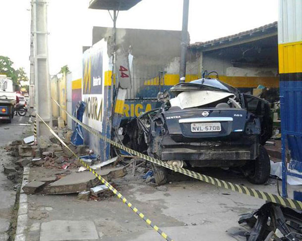 Acidente-na-Beira-Mar-01