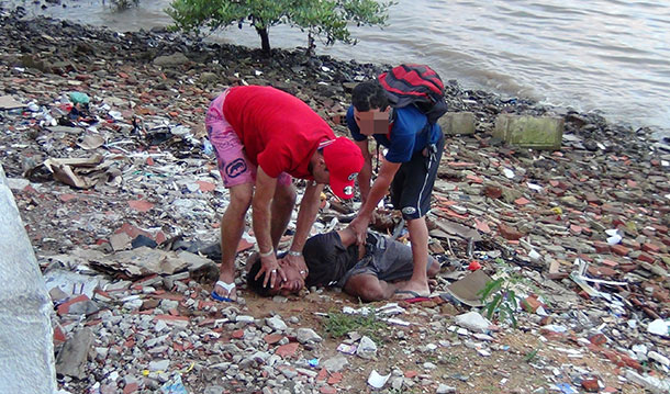 Assaltante-e-dominado-por-populares-01