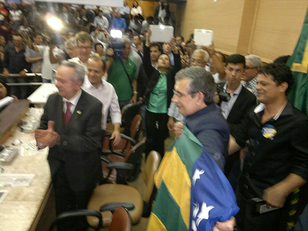 Senador Eduardo Amorim confirma sua pré-candidatura ao governo em 2014