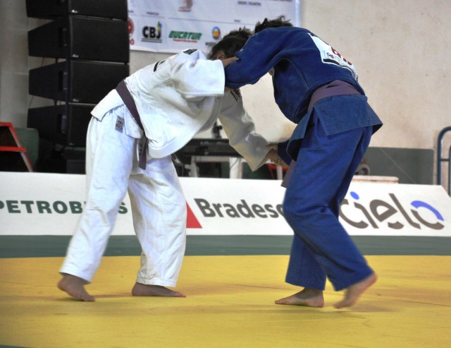 Judoca sergipano do “Bolsa Atleta” ganha medalha em campeonato brasileiro