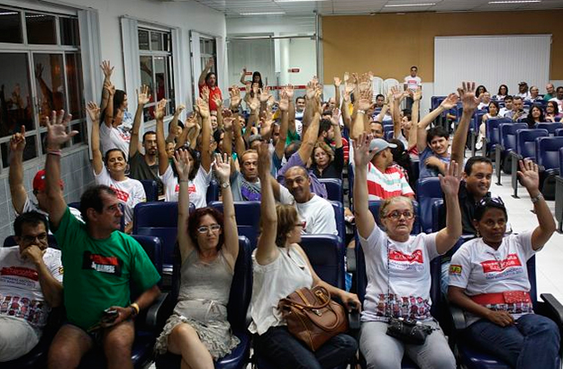 Sergipanos encontram dificuldades para realizarem transações bancárias