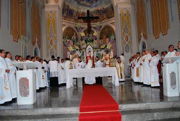 Arquidiocese de Aracaju recebe embaixador do Vaticano nas comemorações do Seminário Maior