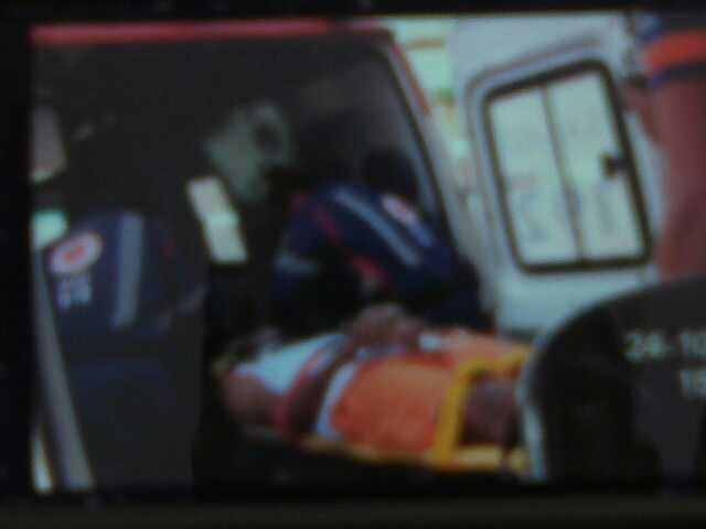 Adolescentes ficam feridos ao tentar fugir do Cenam