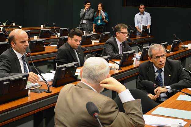 CCJ aprova projeto de Laércio Oliveira que vai beneficiar as instituições filantrópicas