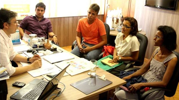 Emsetur firma parceria para valorizar artesões sergipanos