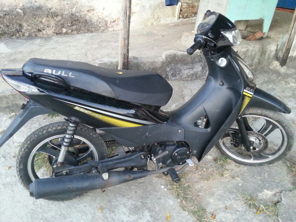 Radiopatrulha recupera motoneta com restrição de roubo