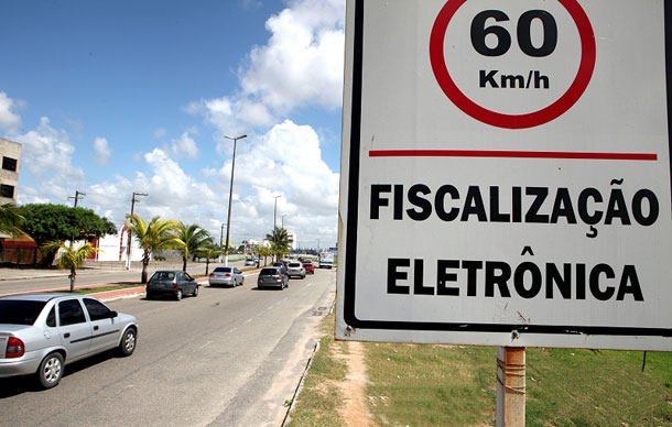 SMTT  emite nota sobre a licitação dos  equipamentos para o trânsito de Aracaju