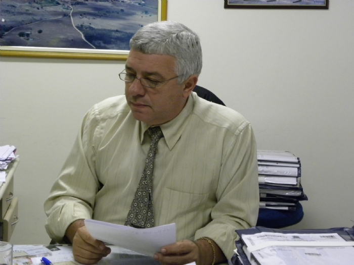 Juiz investiga festas clandestinas apoiadas por autoridades civis e militares