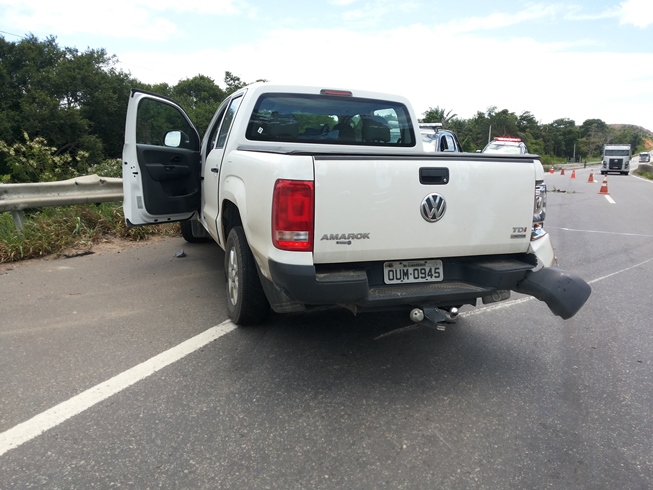 Declive causa mais um acidente na BR-101 em São Cristóvão.
