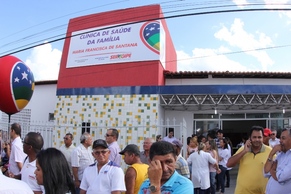 Jackson entrega obras e assina ordens de serviço que superam os R$ 12 milhões em Itabaianinha