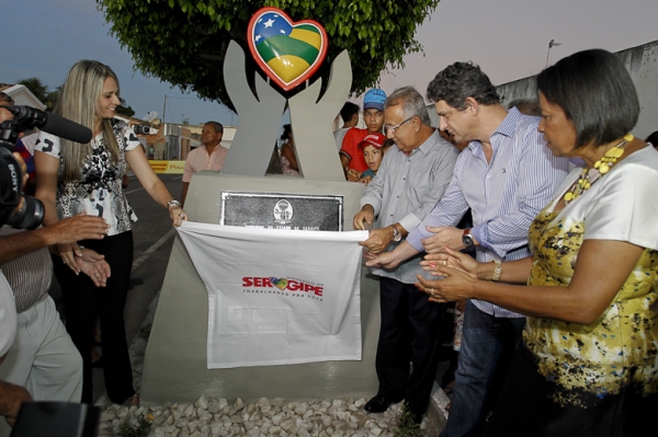 Jackson inaugura obras e autoriza serviços que somam mais de R$ 5 milhões em Malhador