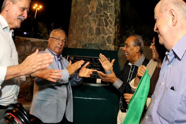 Governador prestigia entrega da Praça Tobias Barreto