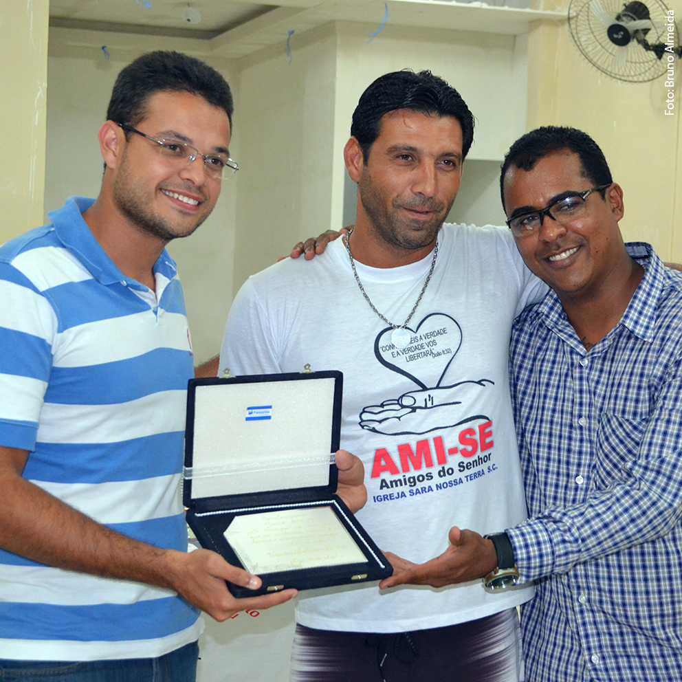 Grupo de apoio a usuários de drogas comemora um ano de muitas conquistas