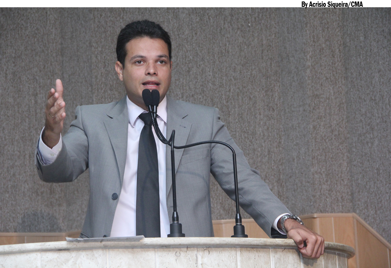 Anderson afirma que viagem do prefeito vai trazer melhorias para Aracaju