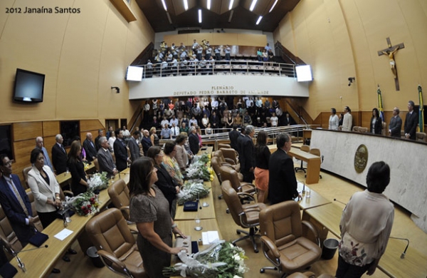 Requerimento assinado por 14 deputados pede urgente apreciação do projeto de Lei do ProRedes