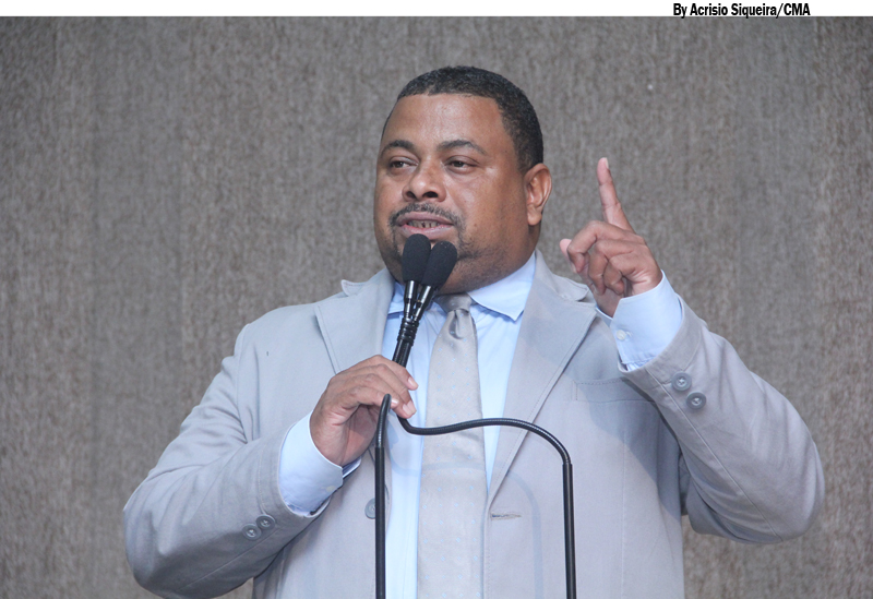 Max fala sobre os 32 anos do Augusto Franco