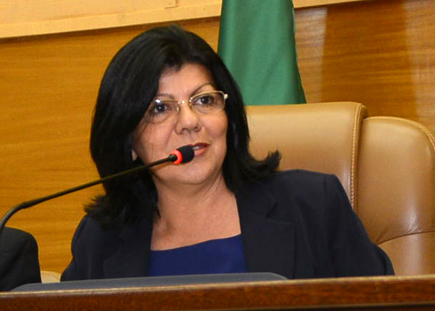 Angélica Guimarães é eleita por unanimidade para a vaga de conselheira do TCE