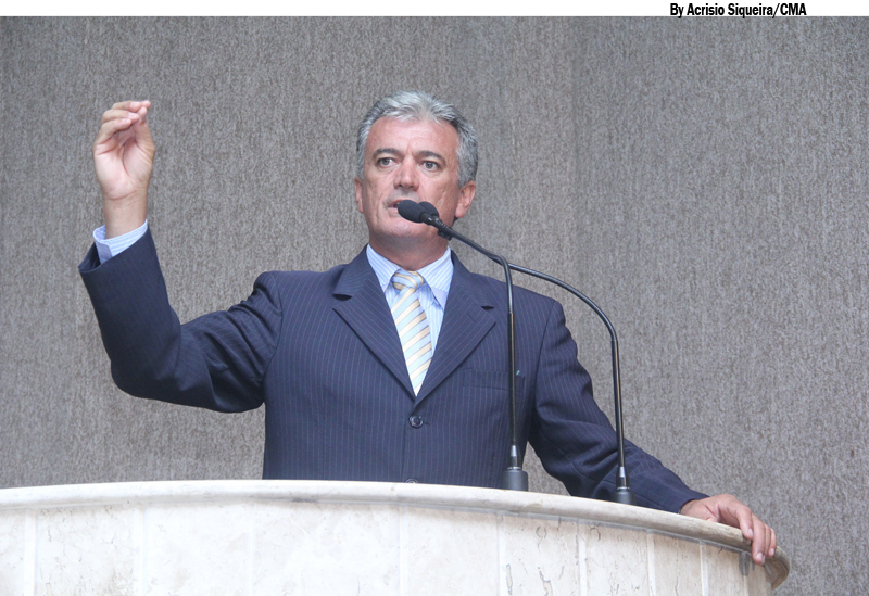 Ivaldo parabeniza Prefeitura por Mercado Vereador Milton Santos