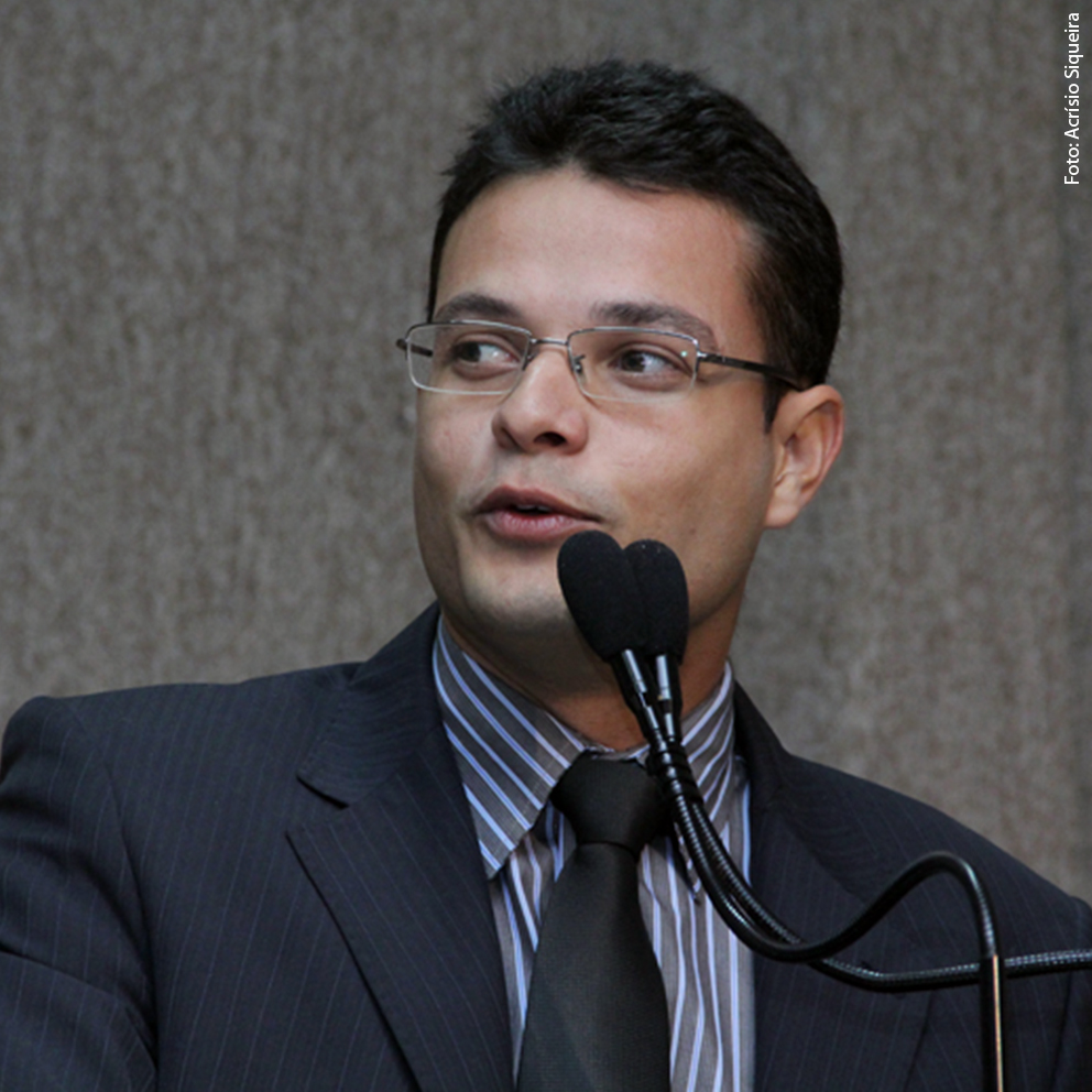 Anderson afirma que a viagem do prefeito vai trazer benefícios para a cidade