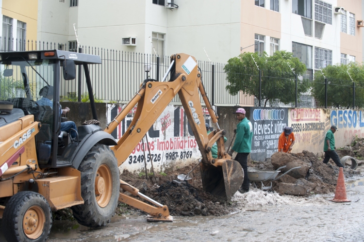 Prefeitura amplia manutenção na rede de drenagem