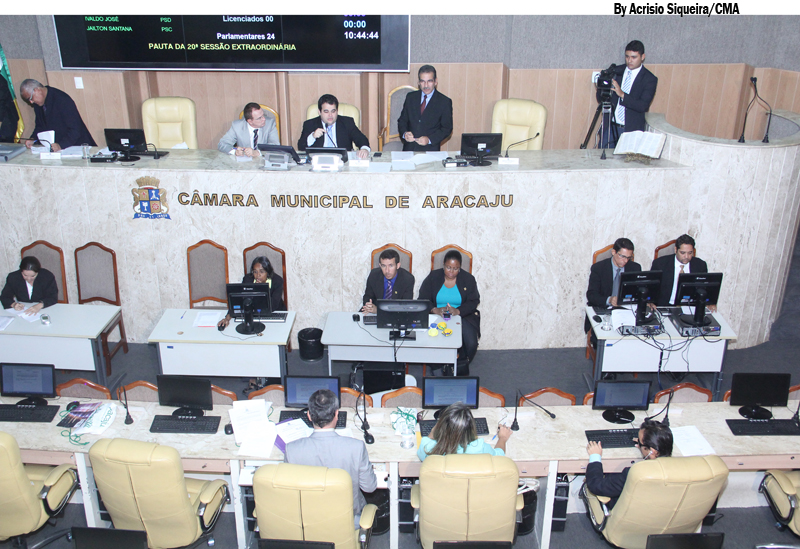 Vereadores aprovam Lei de Diretrizes Orçamentárias para 2015