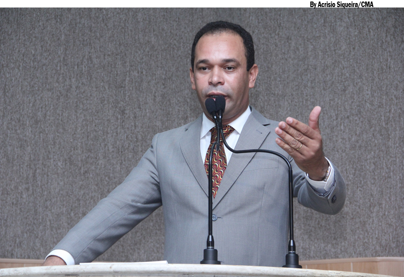 Pastor Roberto Morais destaca ações da administração Municipal