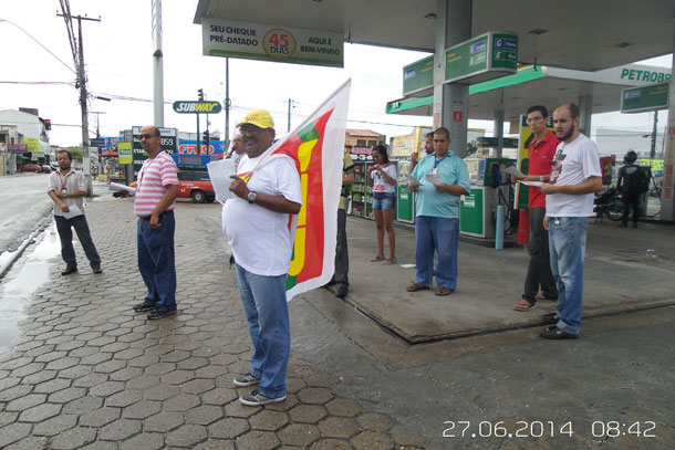 Radialistas de Sergipe fazem ato público de protesto contra classe patronal