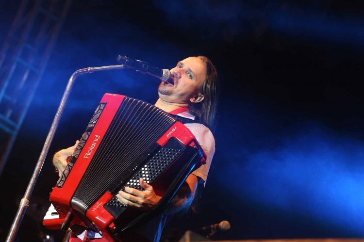 Dorgival Dantas anima o segundo dia do Forró Caju 2014