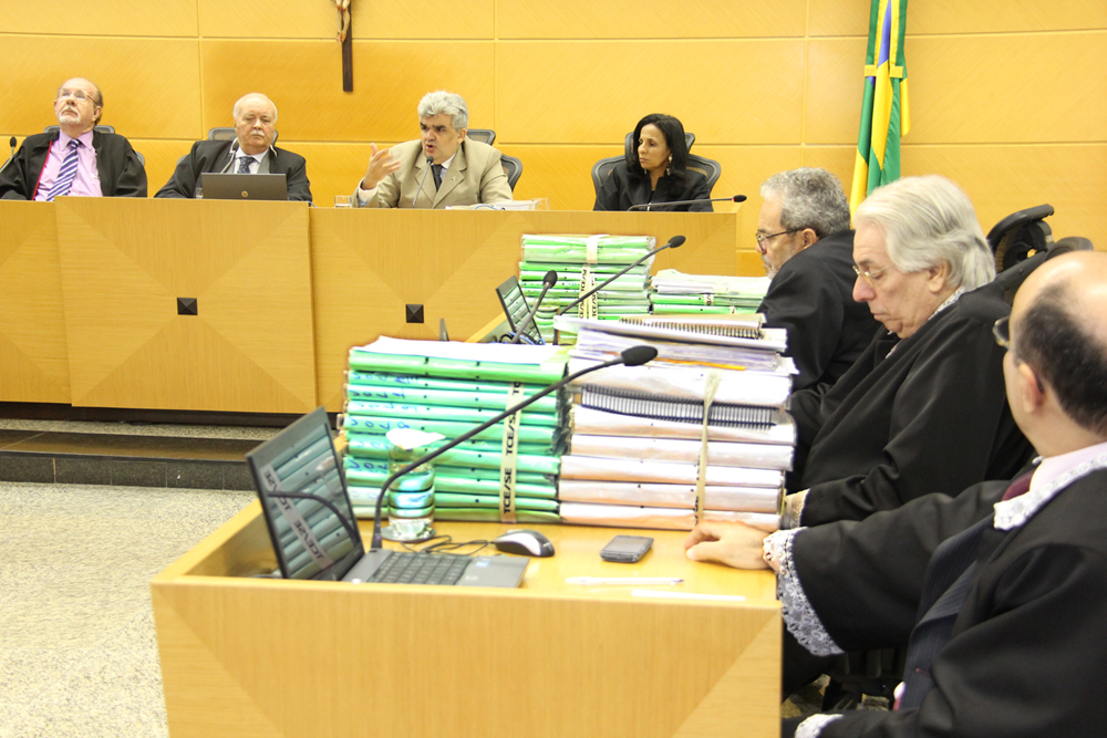 TCE emite parecer favorável a aprovação de contas do Governo do Estado de 2011 e 2012